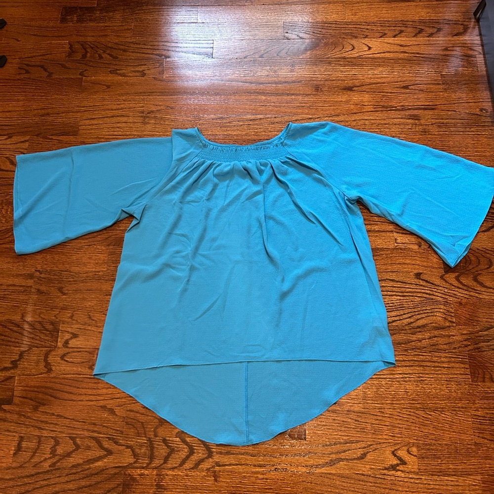 Women's Blue Top